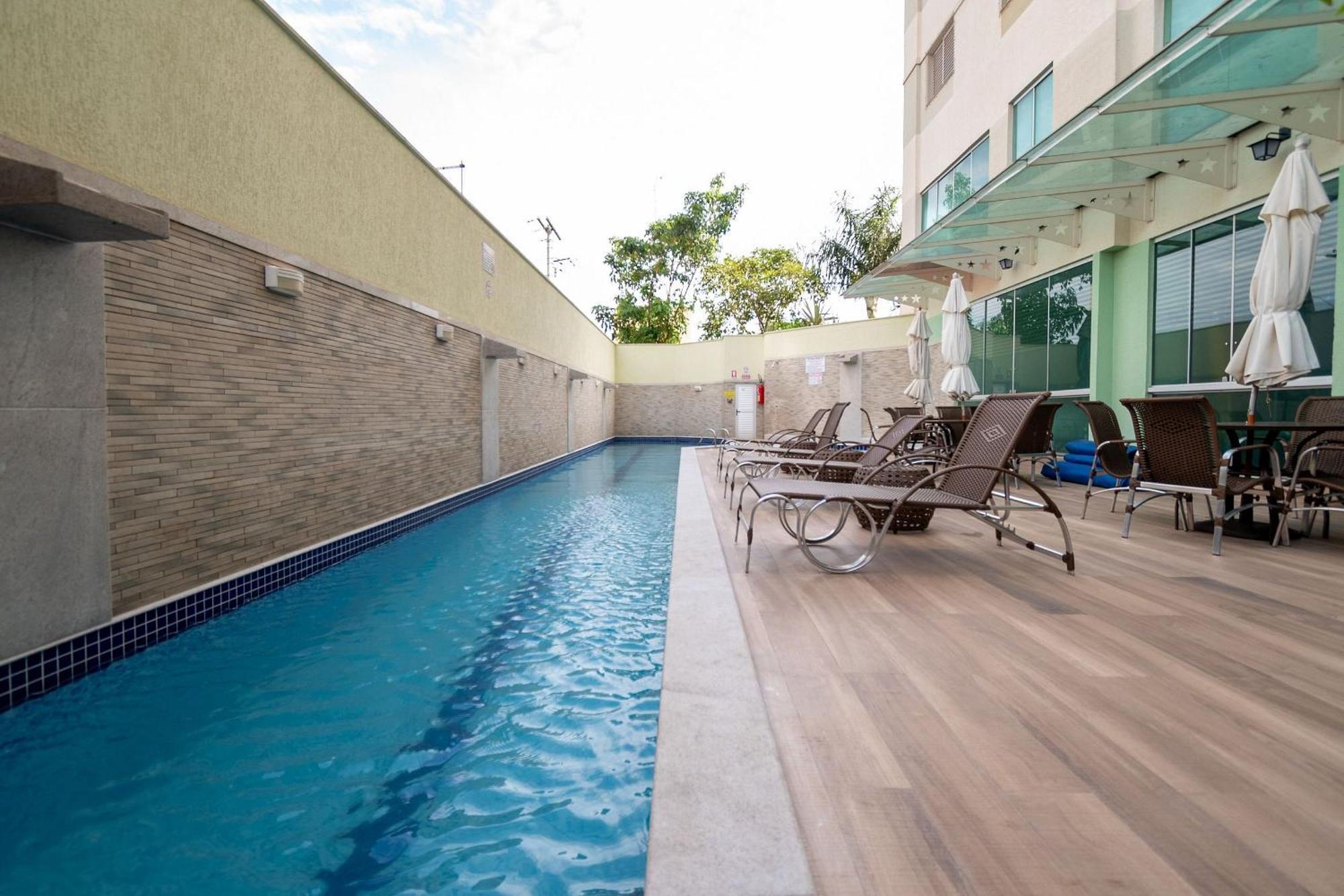 Pde - Apartamentos Proximos Do Centro Гояния Экстерьер фото