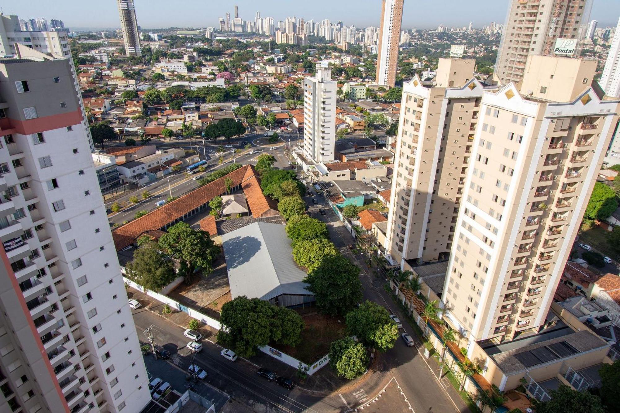 Pde - Apartamentos Proximos Do Centro Гояния Экстерьер фото